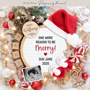 Anuncio de embarazo navideño digital, anuncio de bebé navideño en redes sociales, plantilla editable de motivo para estar feliz en la pizarra blanca de Santa