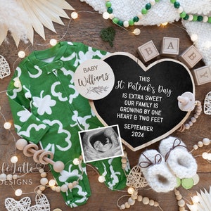 Anúncio de gravidez de St Patricks Mídia social, Boho Digital Anúncio de bebê de St Patricks Modelo editável DIY Quadro de coração, Shamrock PJ