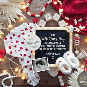 Anuncio digital de embarazo del Día de San Valentín en las redes sociales, tablero de cartas de plantilla editable Boho Baby, familia que crece un corazón dos pies, bricolaje