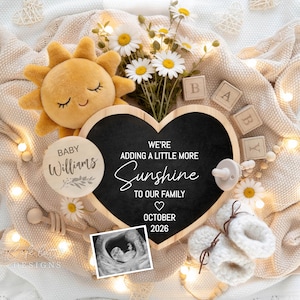 Digital Spring Pregnancy Announcement with Sun, Daisies & Sunshine | Editable Gender Neutral Baby Announcement | Baby Reveal Template