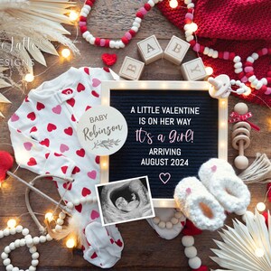 Digital Girl Valentines Day Gender Reveal, Es un anuncio de embarazo de niña para las redes sociales, Boho Baby Editable Template Letter Board, DIY