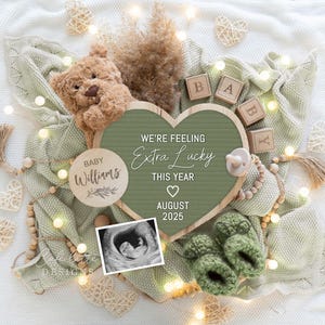 Anúncio de gravidez de St Patricks Mídia social, Boho Digital Anúncio de bebê de St Patricks Modelo editável DIY Quadro de letras verde, Urso
