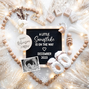 Anuncio de embarazo de copo de nieve en las redes sociales, género neutral digital invierno Navidad corazón Boho bebé, plantilla editable tablero de cartas DIY