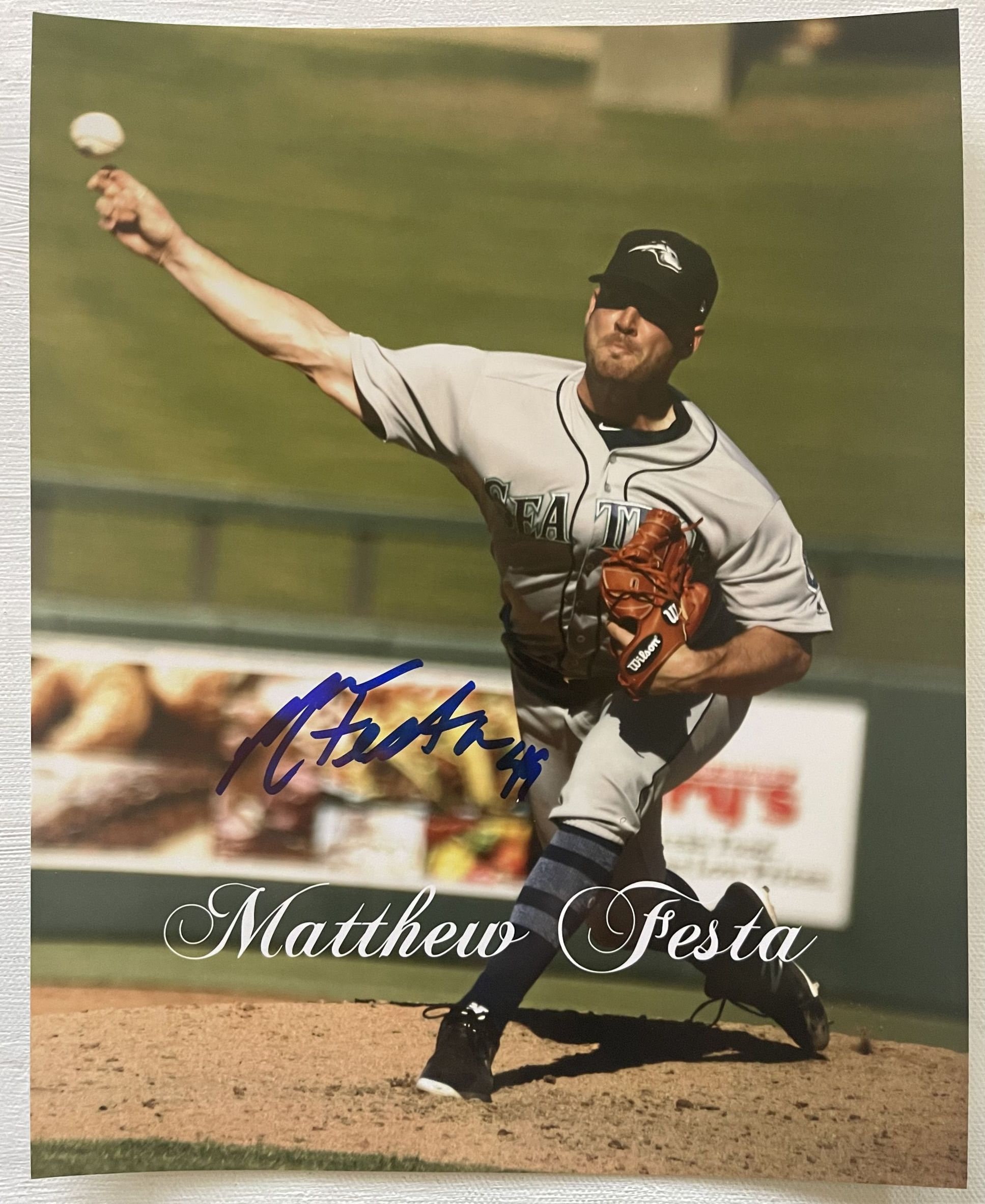 Matthew Festa Signed Autographed Glossy 8x10 Photo Seattle 
