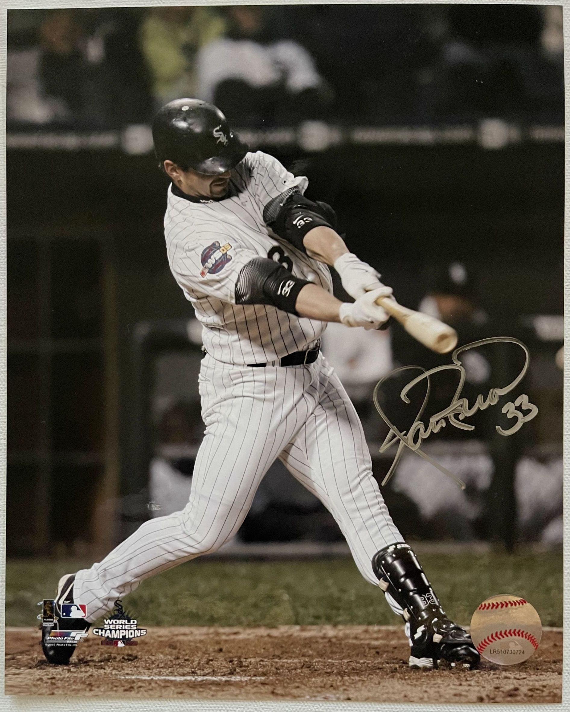 AARON ROWAND CHICAGO WHITE SOX 2005 WS CHAMPS ACTION SIGNED 8x10 - Sports  Memorabilia at 's Sports Collectibles Store