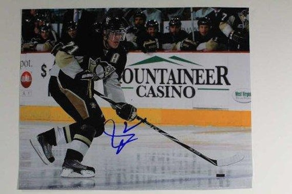 Evgeni Malkin Autographed Memorabilia  Signed Photo, Jersey, Collectibles  & Merchandise