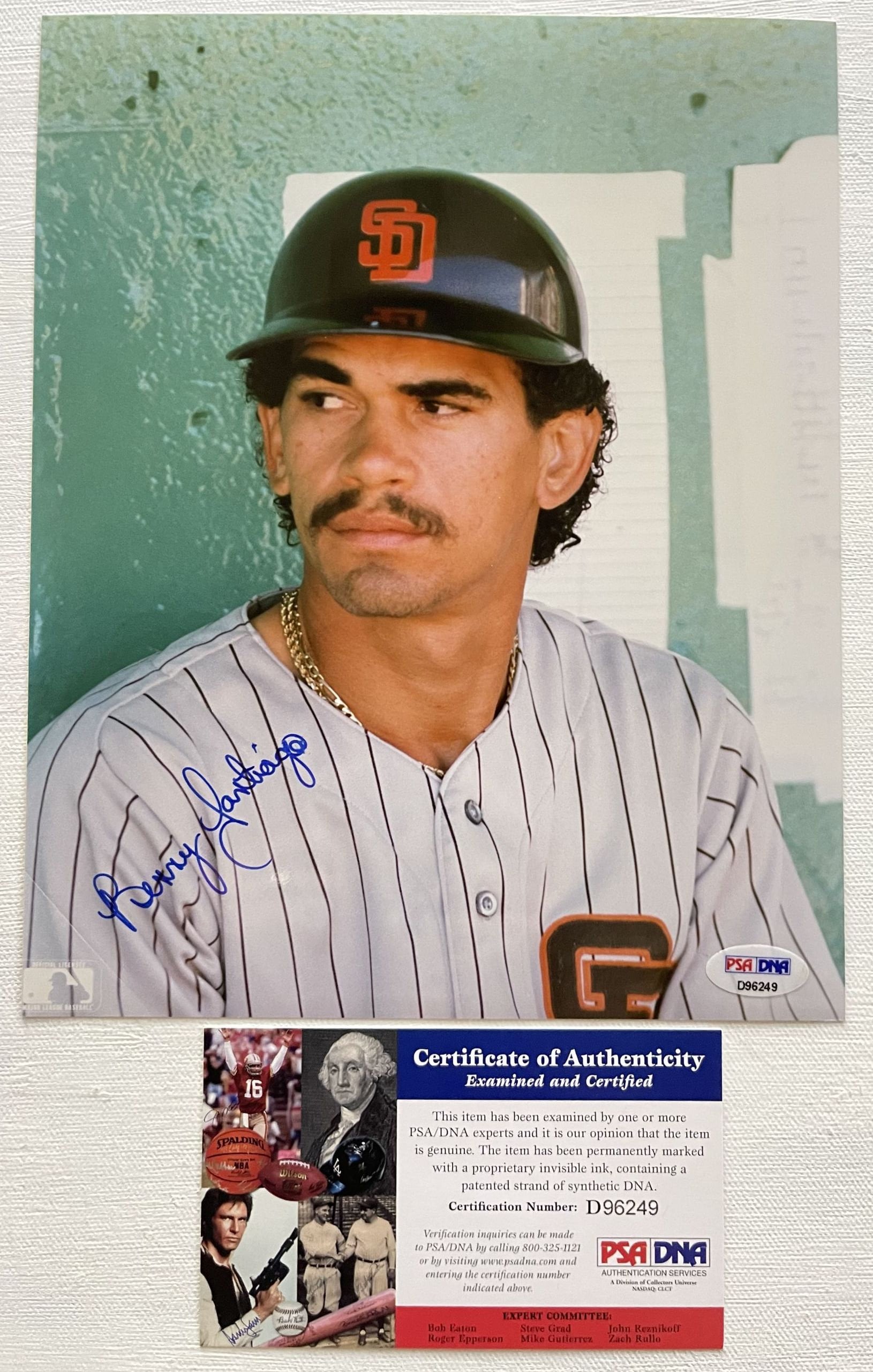 Benito Santiago Signed Autographed Glossy 8x10 Photo San Diego