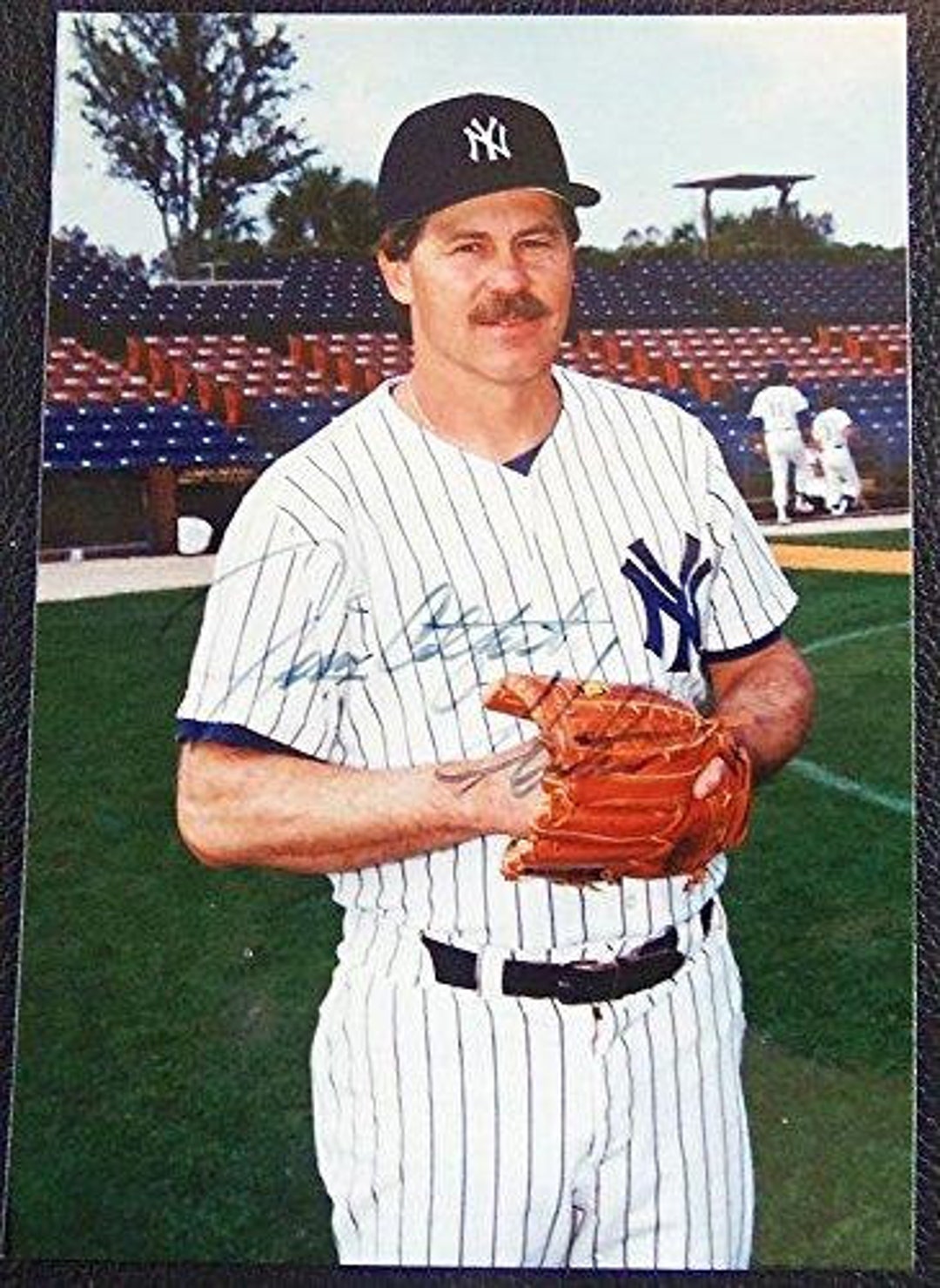 Jim 'catfish' Hunter d. 1999 Signed Autographed Glossy 3.5x5 Photo new York Yankees COA Matching
