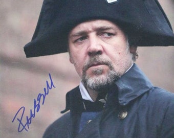 Russell Crowe Signed Autographed "Les Miserables" Glossy 8x10 Photo - Lifetime COA