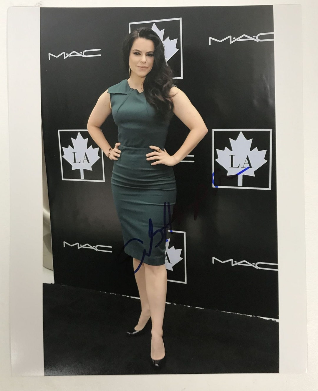 Emily Hampshire Signed Autographed Glossy 8x10 Photo COA Matching