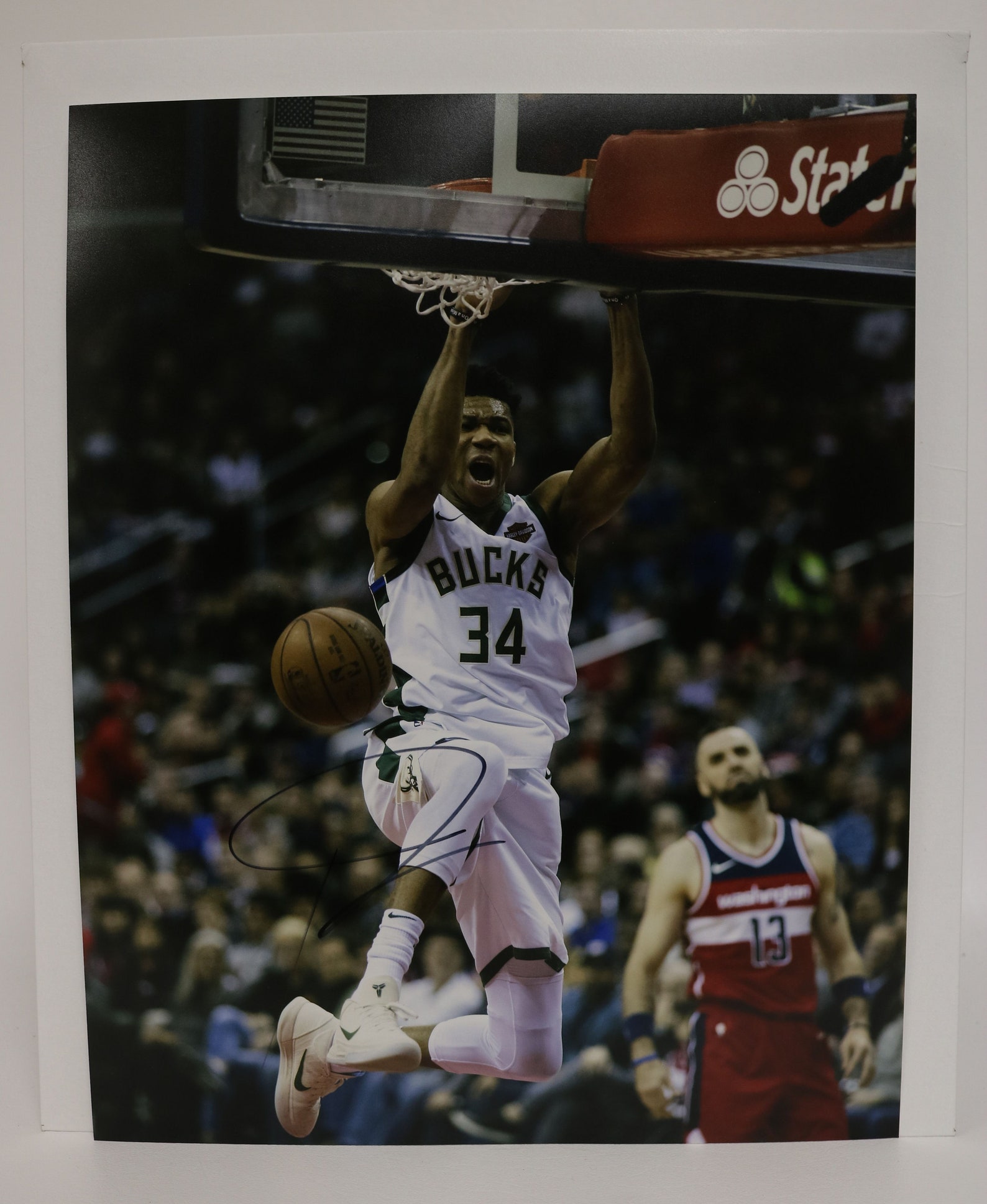 giannis antetokounmpo signature