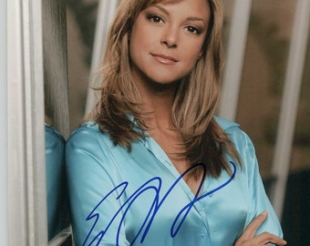 Eva LaRue Signed Autographed Glossy 8x10 Photo - COA Matching Holograms