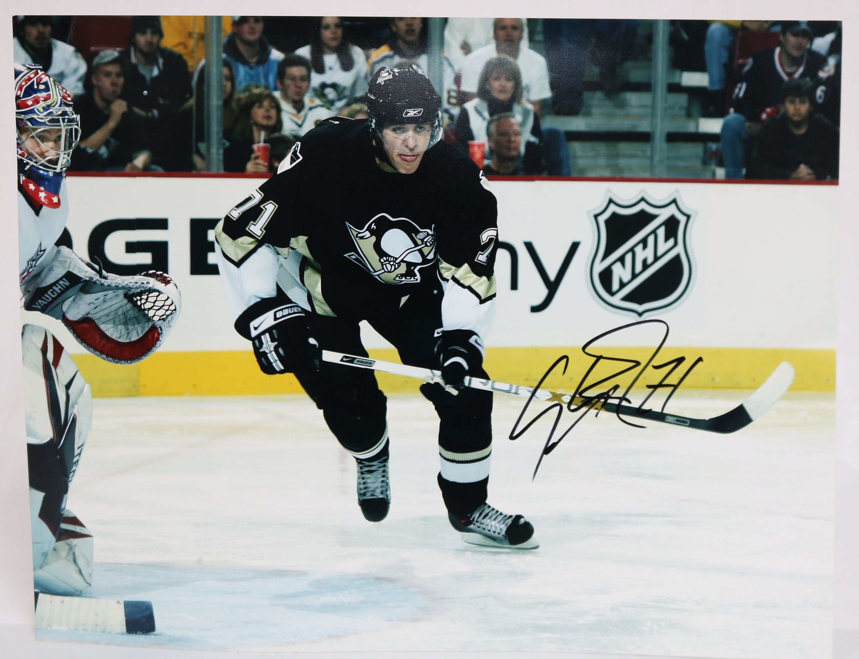 Evgeni Malkin Autographed Memorabilia  Signed Photo, Jersey, Collectibles  & Merchandise