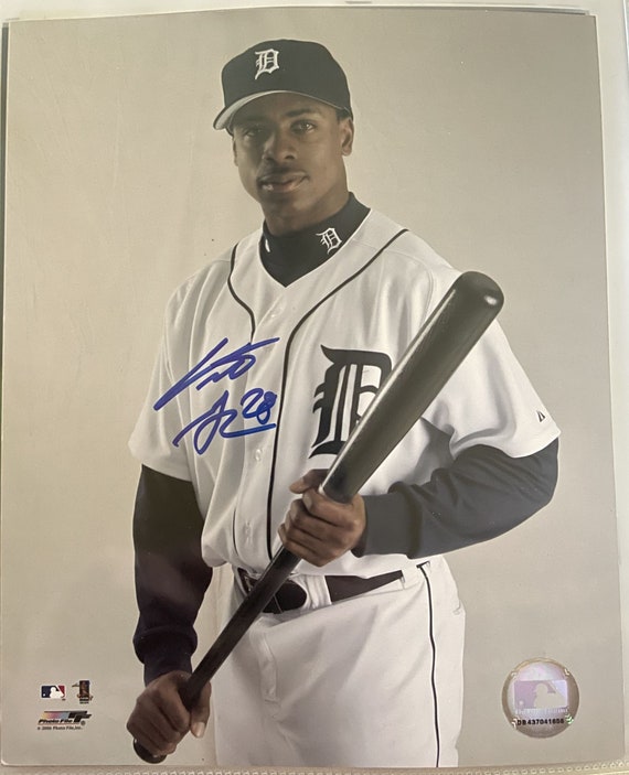 Curtis Granderson Detroit Tigers signed baseball 8x10 photo COA Curtis Granderson Detroit Tigers signed baseball 8x10 photo COA