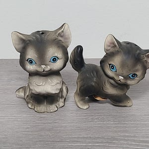 Vintage Japan Ceramic Gray Cat Playful Kittens Salt and Pepper Shakers