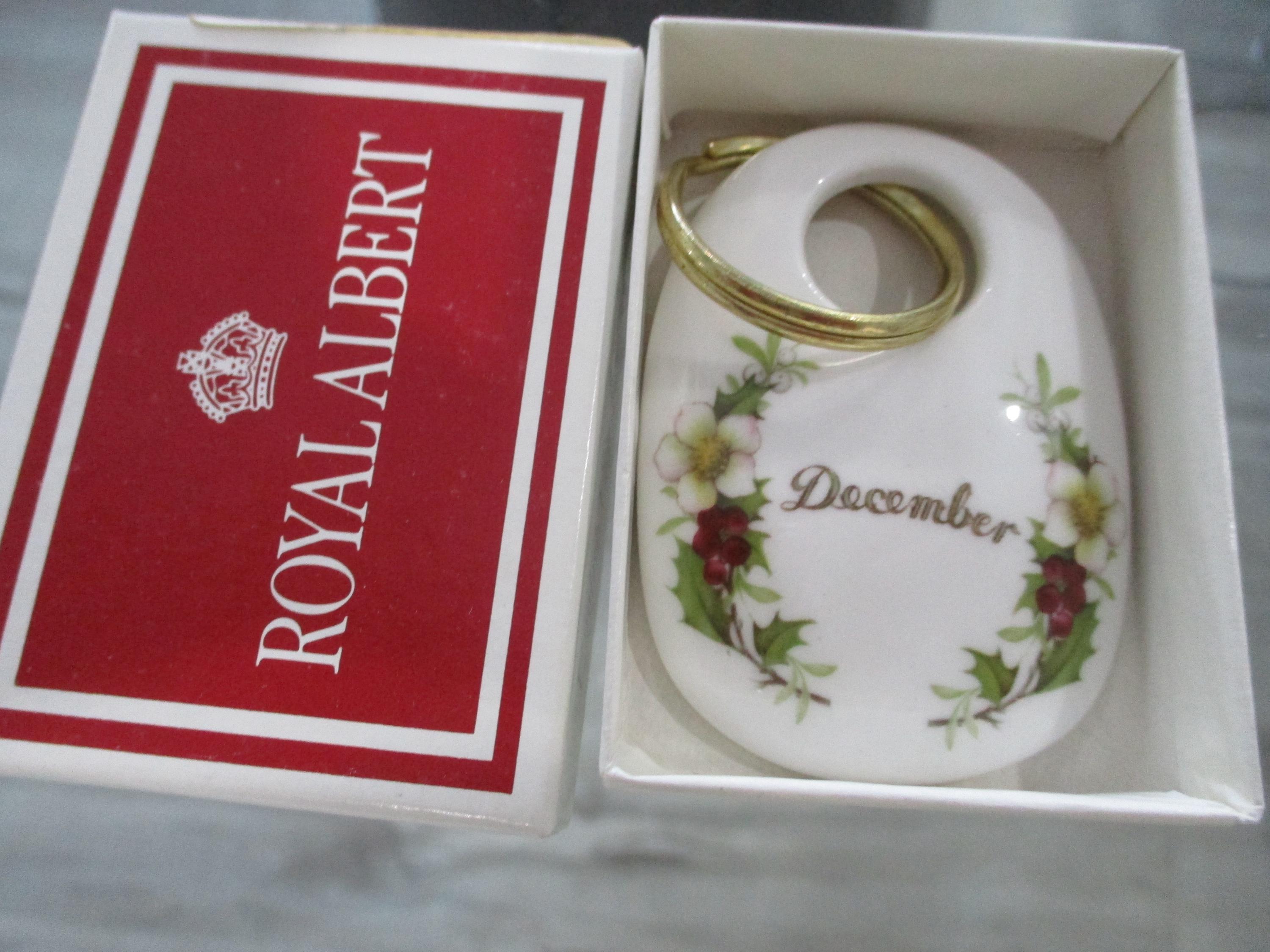 ヴィンテージ ロイヤル アルバート 磁器 キーホルダー/チェーン 12 月