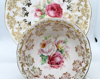 Royal Albert tekopp med fat. Benporslin. England.