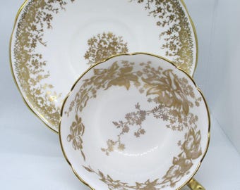 tasse à thé et soucoupe Coalport vintage. Bone China. Angleterre. Ne correspond pas