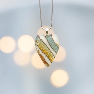 Fused glass heart pendant•valentines gift•pretty necklace