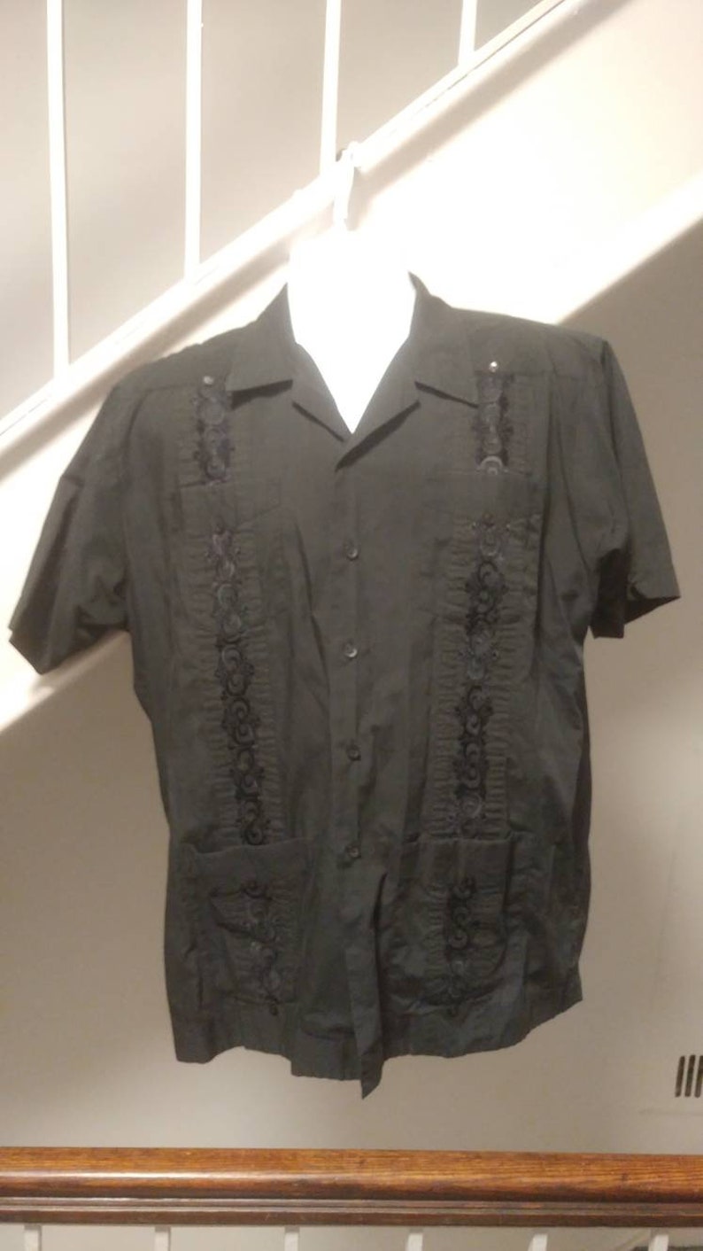 Guayabera Mens Xl Dress Shirt Men S Clothing Clothing Valresa Com