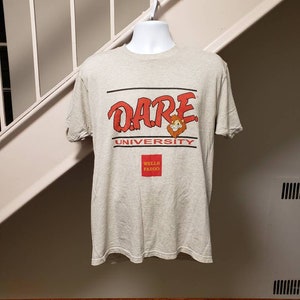 D.A.R.E Lion XL Vintage 1990's T-shirt 