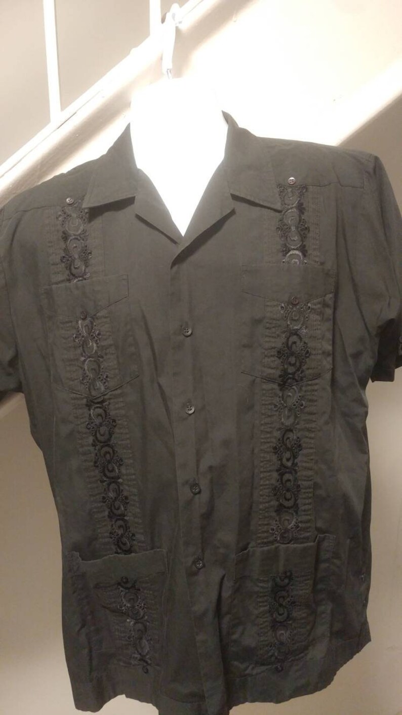 Guayabera Mens Xl Dress Shirt Men S Clothing Clothing Valresa Com