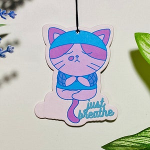 3 PACKS Yoga Cat voiture suspendant assainisseur d’air avec parfum de lavande, mignon chat animé freshie, accessoires mignons pour adolescents, cadeau pour amoureux des chats