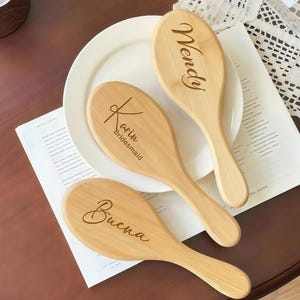 Personalized Bridesmaid Wood Comb/ Bridesmaid Proposal & Best Friend&#39;s Birthday/ Carving Commemorative Combs/ Gift for Women/ Name Comb