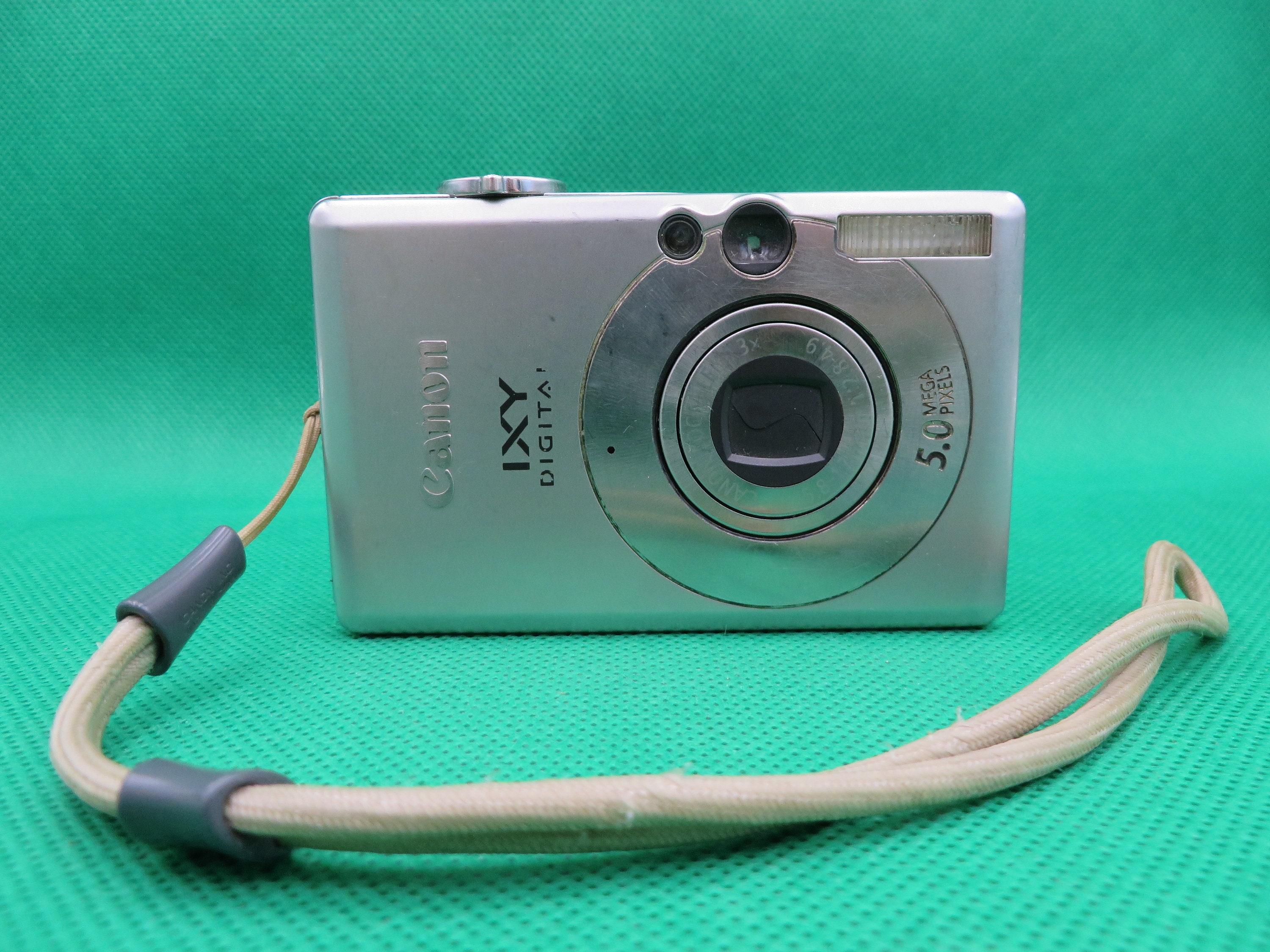 ★ Canon IXY DIGITAL 830IS ★ Canon IXY DIGITAL IXI 830 IS SD970 IS IXUS 990 IS 12.1 MP SILVER