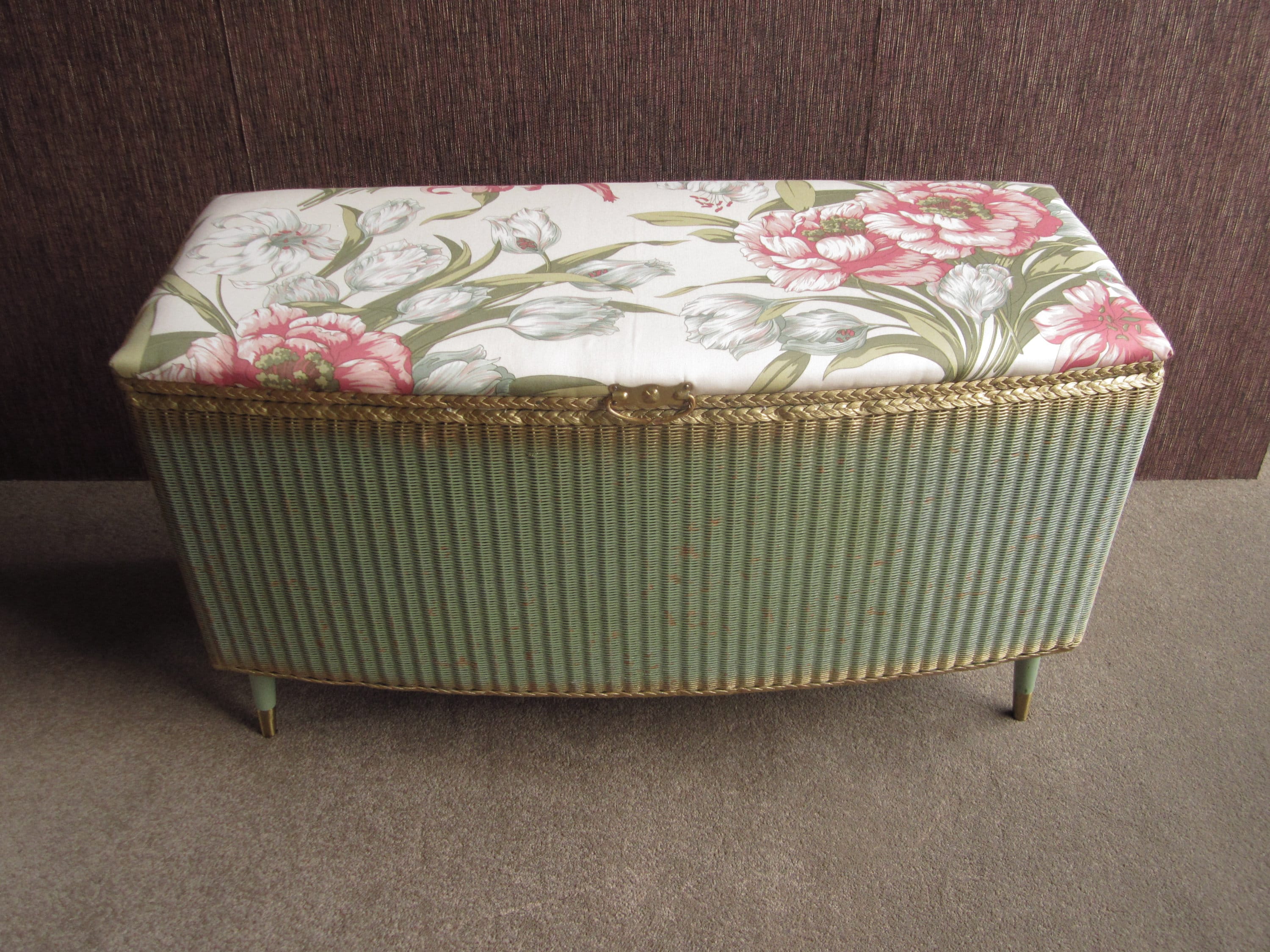 Lloyd loom store blanket box