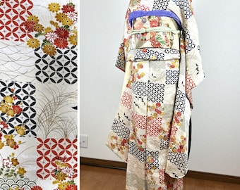 japanese antique furisode flower pattern silk kimono robe ,Dressing gown, Present, free shipping