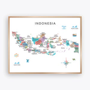 Może przedstawiać: Oprawiona mapa Indonezji, przedstawiająca wyspy i prowincje kraju w różnych kolorach. Mapa zawiera etykiety dla głównych miast i cech geograficznych, ze słowem "INDONESIA" na górze.