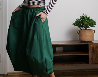 Long maxi skirt in green color Run
