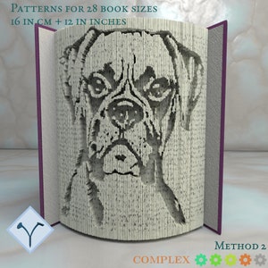 Könnte beinhalten: Ein Buchfalzmuster für einen Boxer, mit Anleitungen für 28 verschiedene Buchgrößen, von 16 cm bis 12 Zoll. Das Muster ist mit "Methode 2: Komplex" gekennzeichnet.