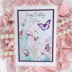 Cartão feito à mão de feliz aniversário para mãe, cartão de feliz aniversário para mãe, cartão de aniversário de flores silvestres, cartão de flores silvestres de borboletas, cartões artesanais de aniversário