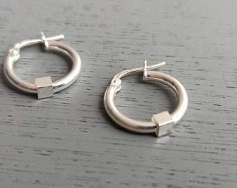 Boucles d'oreilles créoles en argent minimalistes et délicates, petits cerceaux tziganes, cadeau de fête des mères
