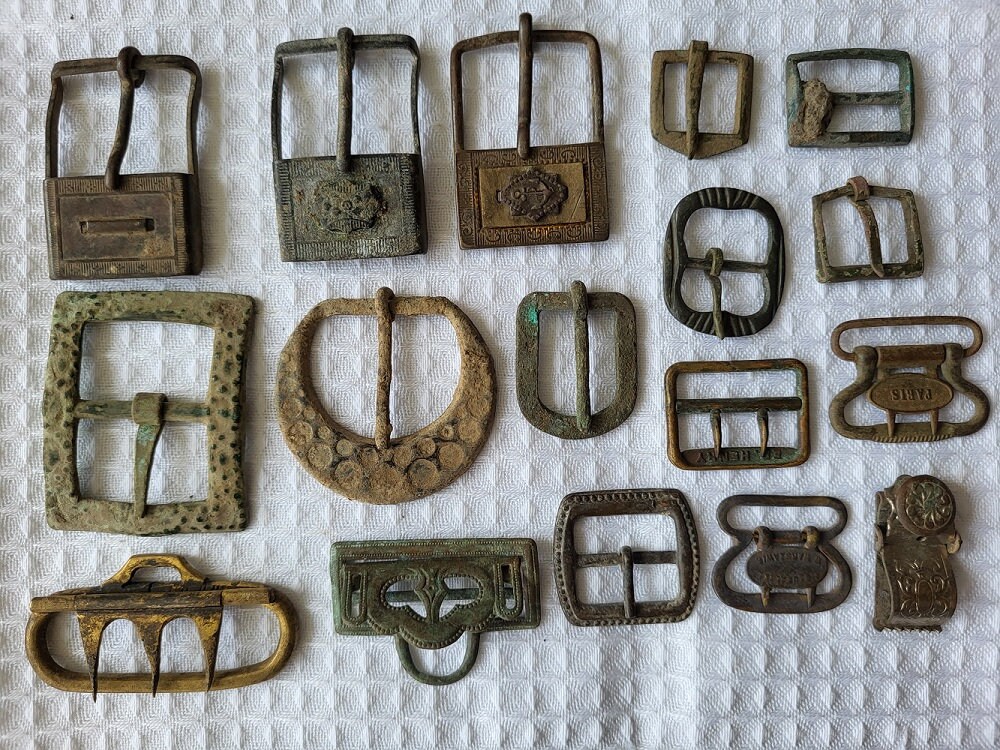 Antique bronze buckle  1st-4th century AD  archaeological find.
