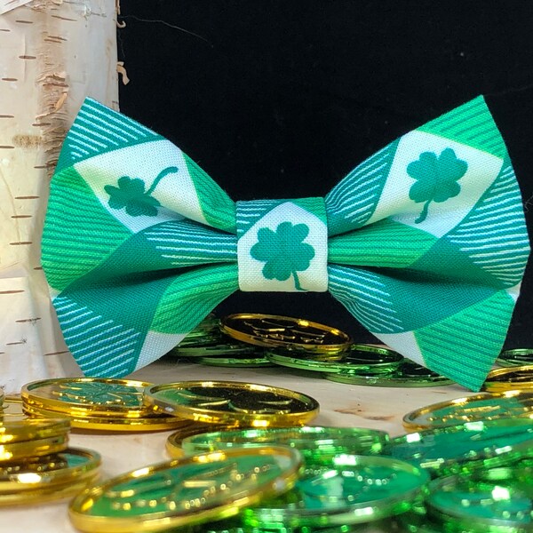 St. Patrick's Day Clover Plaid Dog Bow Tie | Cat Bow Tie | Dog Bowties | Dog Collar Bow | Green Dog Bow Tie | Dog Bandana | Pet Bow Tie