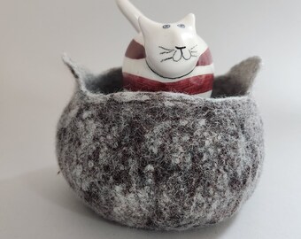 Felted bowl woolen bowl felted vessel gray felt bowl Fiber Art Home Decor Scandinavian home decor wool pottery art Japandi