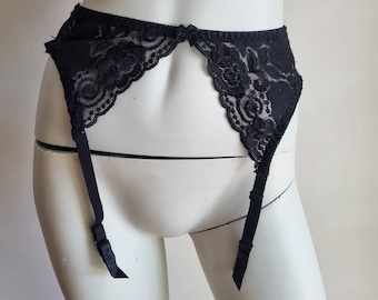 Classic 1990's Y2k Beautiful Vintage Black Classy Lace Garter Belt with 4 Clips