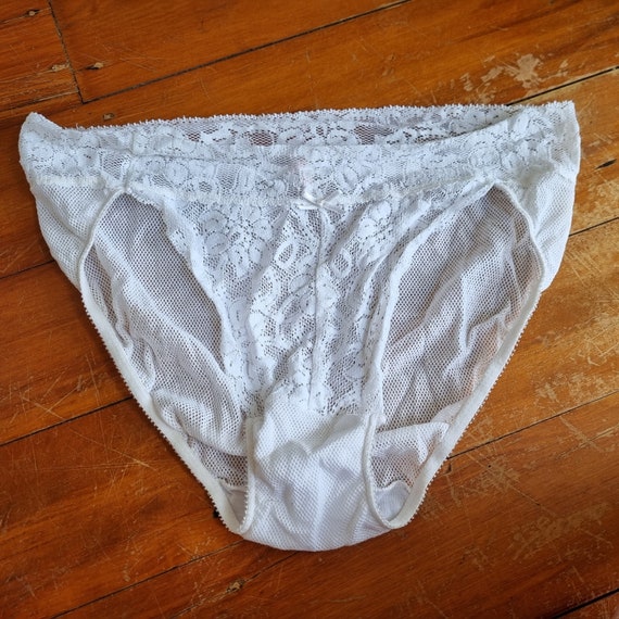 Braguitas blancas deals