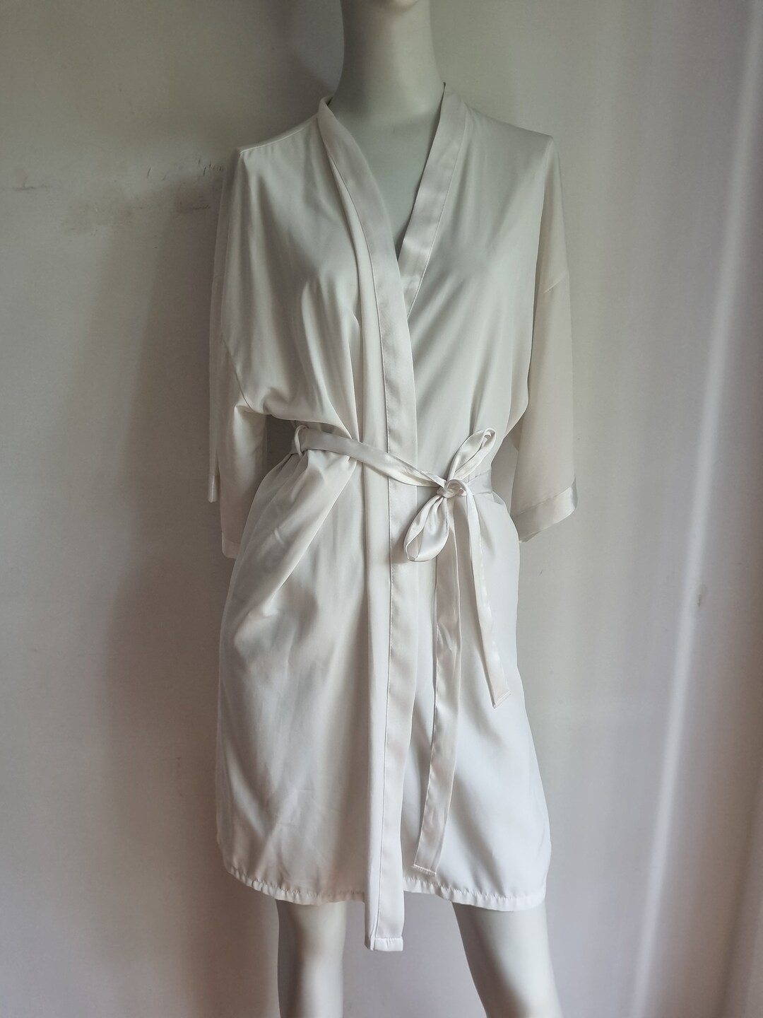 Vestaglia vintage bianca/avorio degli anni '80 di produzione