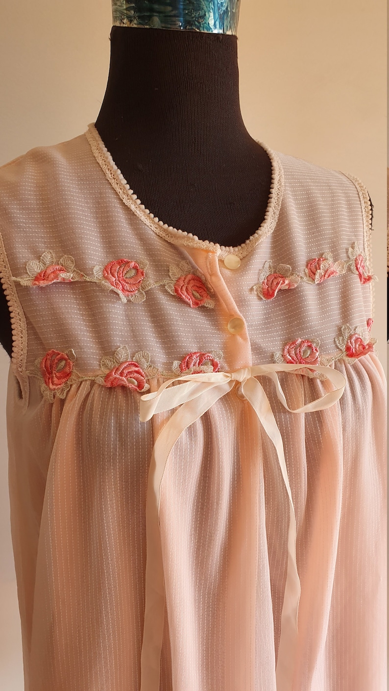 Incredible 1960/'s Pastel Pink Mini Shift with Floral Embroidery