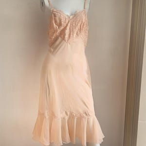 Gorgeous True Vintage Lucas Vanity Fair Early 1960&#39;s Peach Pink Frill Slip Lingerie Sheer Night Dress