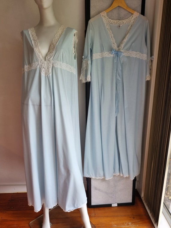 Stunning Griffin France 1960's Baby Pastel Blue Pe