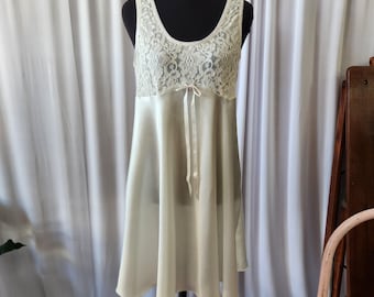 Australian Made Kayser 1990's Minimal White Lace Satin Slip Dress / Nightie