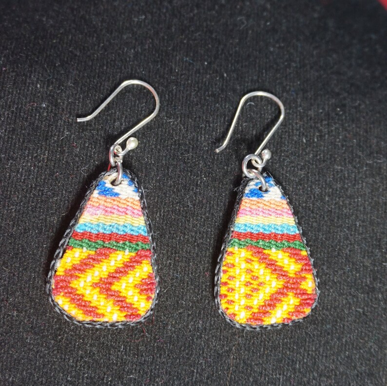 Peruvian 950 silver earrings and old recycled blanket multicolore