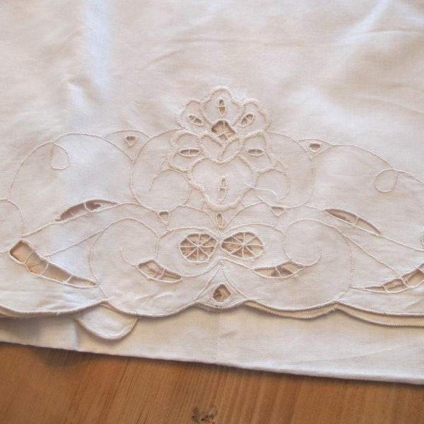 Muslin Embroidered Twin Size Bed Skirt Dust Ruffle