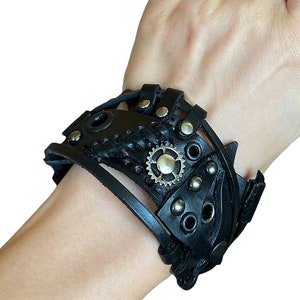 Black vintage steampunk leather bracelet, Genuine leather steampunk cuff, Gothic gear leather bracelet, Rock style mens womens biker jewelry