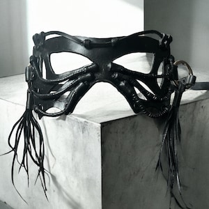 Schwarze Leder Steampunk Jägermaske, echtes Leder Helloween Krieger Maske, Cosplay verstellbare Maske, Cyberpunk Maske, Steampunk Geschenk